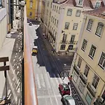 Διαμέρισμα Charm Discovery Braul Lisboa